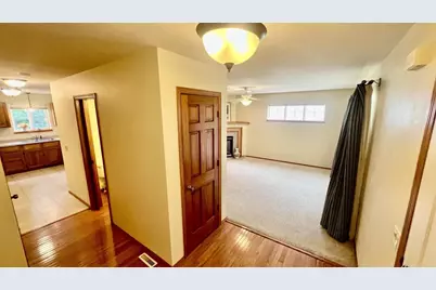 1505 Dayflower Drive, Madison, WI 53719 - Photo 7