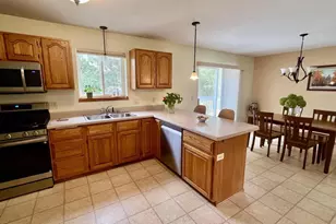 1505 Dayflower Dr, Madison, WI 53719 - Photo 11