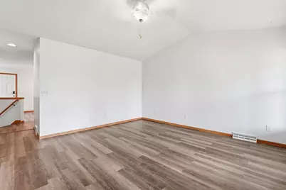137 Covington Cove Circle, Deerfield, WI 53531 - Photo 11