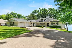 334 Forest Ave, Green Lake, WI 54941 - Photo 3