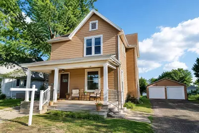 202 W 3rd Street, Waunakee, WI 53597 - Photo 5