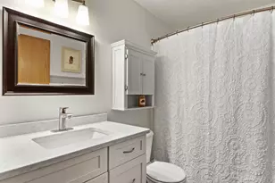7203 Mid Town Rd, Madison, WI 53719 - Photo 21