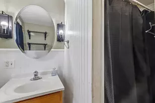 811 W Franklin St, Portage, WI 53901 - Photo 25