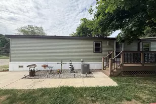 31 Maple Grove Ave, Jefferson, WI 53549 - Photo 5