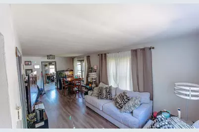 3813 E Barnard Avenue, Cudahy, WI 53110 - Photo 11
