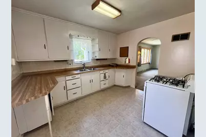 303 Garfield Avenue, Janesville, WI 53536 - Photo 15