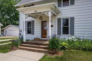 309 S Madison St, Stoughton, WI 53589 - Photo 3
