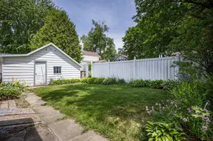 309 S Madison St, Stoughton, WI 53589 - Photo 25