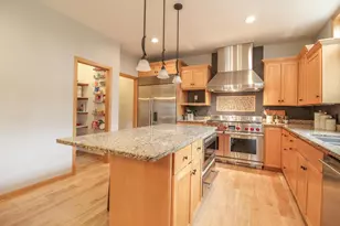 209 Waverly Dr, Cambridge, WI 53523 - Photo 17