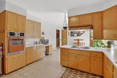 225 N Cairo Avenue, Jefferson, WI 53549 - Photo 11