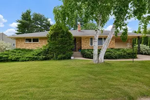 225 N Cairo Ave, Jefferson, WI 53549 - Photo 3