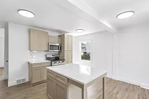 432 W Marion St, Portage, WI 53901 - Photo 15