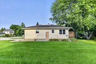 7204 University Ave, Middleton, WI 53562 - Photo 7