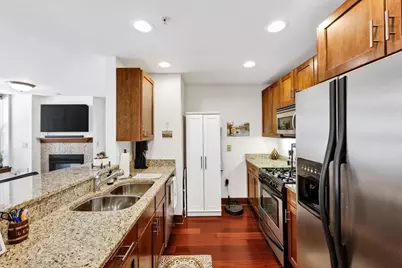 333 W Mifflin Street #2120, Madison, WI 53703 - Photo 11