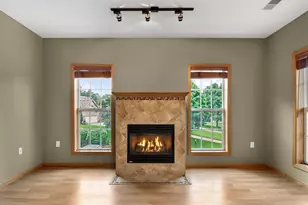 187 Shato Ln, Monona, WI 53716 - Photo 9