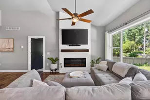 524 N Sherman Ave, Madison, WI 53704 - Photo 9