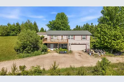 W2012 Racoon Road, Theresa, WI 53091 - Photo 3