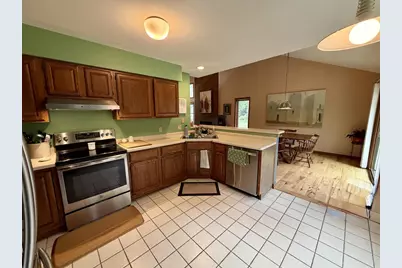 2809 Maple View Drive, Madison, WI 53719 - Photo 13