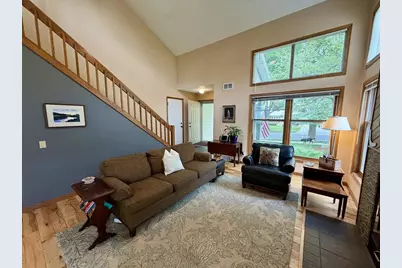 2809 Maple View Drive, Madison, WI 53719 - Photo 5