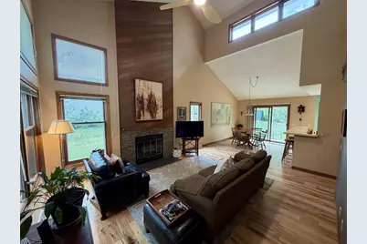 2809 Maple View Drive, Madison, WI 53719 - Photo 3