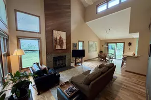 2809 Maple View Dr, Madison, WI 53719 - Photo 3