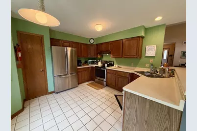 2809 Maple View Drive, Madison, WI 53719 - Photo 11