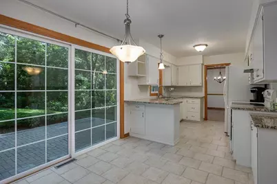 927 Camp Fire Drive, Sun Prairie, WI 53590 - Photo 3