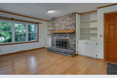 927 Camp Fire Drive, Sun Prairie, WI 53590 - Photo 9