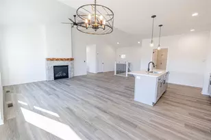 1948 Sequoia Dr, Janesville, WI 53545 - Photo 5