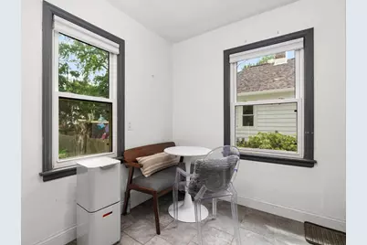 2933 Sachs Street, Madison, WI 53704 - Photo 9