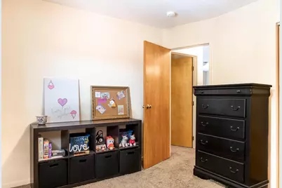 5351 Garden View Court, Madison, WI 53713 - Photo 9