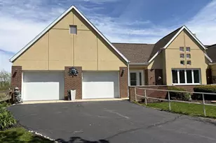 2 Sebring Ct, Madison, WI 53719 - Photo 1