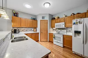 323 Lauren Ln, Watertown, WI 53094 - Photo 7