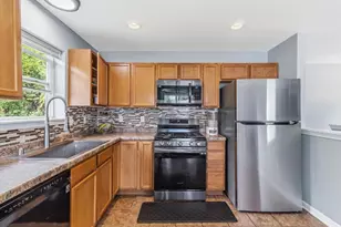 5021 Camden Rd, Madison, WI 53716 - Photo 5