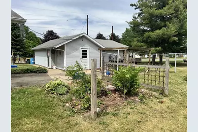 802 E 7th Avenue, Brodhead, WI 53520 - Photo 3