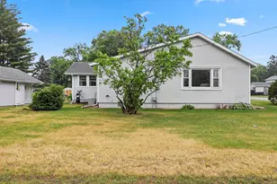 802 E 7th Ave, Brodhead, WI 53520 - Photo 7