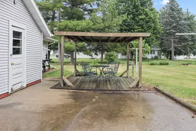 802 E 7th Avenue, Brodhead, WI 53520 - Photo 5