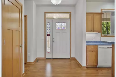 8221 Highview Drive, Madison, WI 53719 - Photo 5