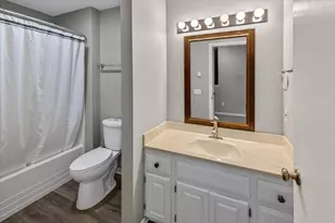 1617 McKenna Blvd, Madison, WI 53711 - Photo 29