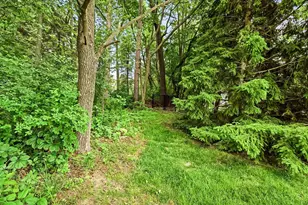 1163 Gruennert Ct, Jefferson, WI 53549 - Photo 5