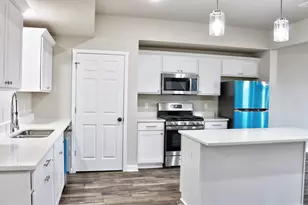 1324-1368 S Main St, Lake Mills, WI 53551 - Photo 11