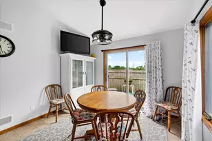209 W Gonstead Rd, Mount Horeb, WI 53572 - Photo 11