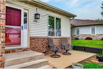 209 W Gonstead Road, Mount Horeb, WI 53572 - Photo 3