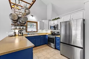 209 W Gonstead Rd, Mount Horeb, WI 53572 - Photo 9