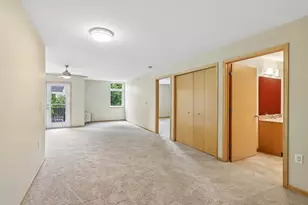 8206 Starr Grass Dr, Madison, WI 53719 - Photo 7