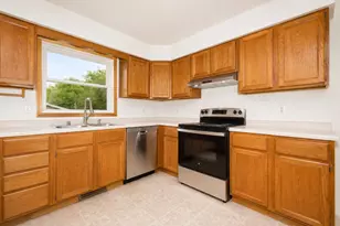 5753-5755 Lacy Rd, Fitchburg, WI 53711 - Photo 5