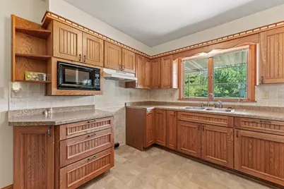 215 8th Street, Reedsburg, WI 53959 - Photo 9