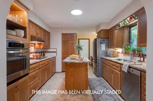 1025 Chapin Ln, Stoughton, WI 53589 - Photo 3