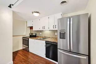545 D'onofrio Dr, Madison, WI 53719 - Photo 3