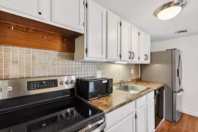 545 D'Onofrio Drive #8, Madison, WI 53719 - Photo 9